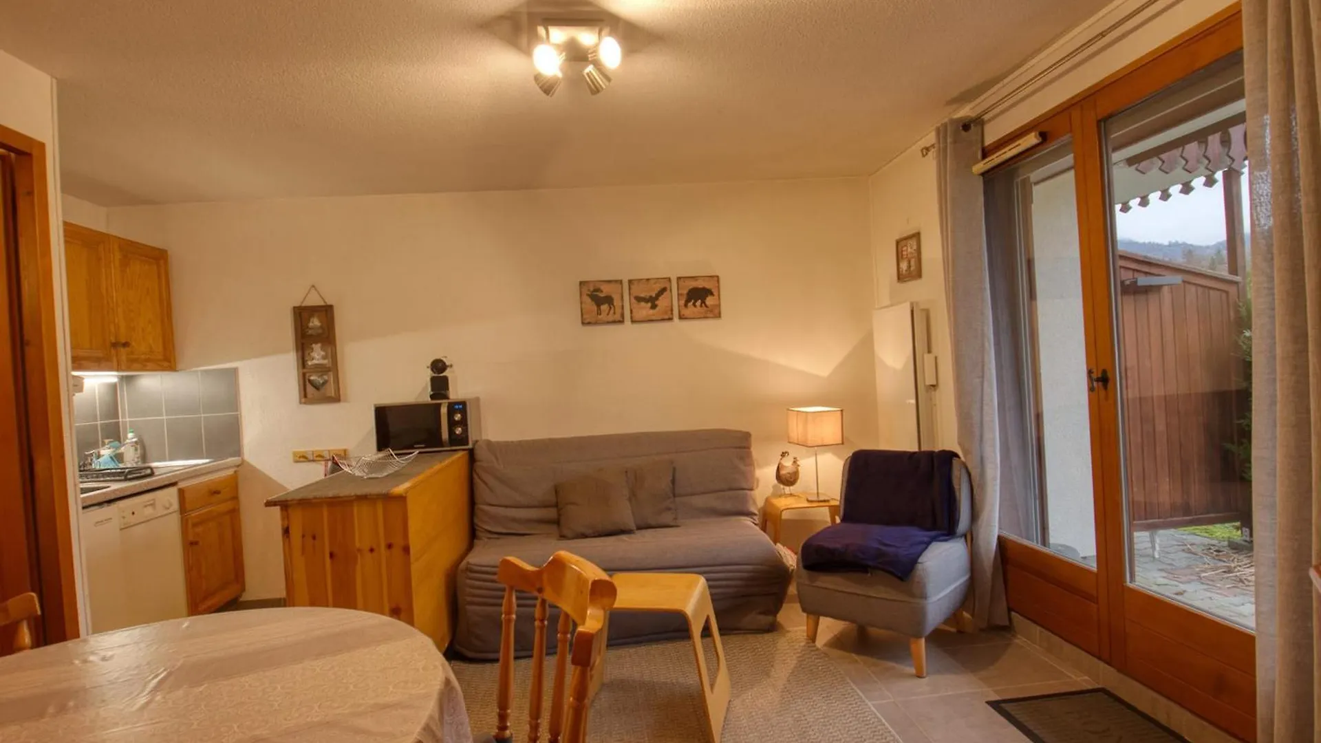 Appartement Renove A Morillon Avec Terrasse, Proche Du Lac Et Arret Navette - Fr-1-642-36