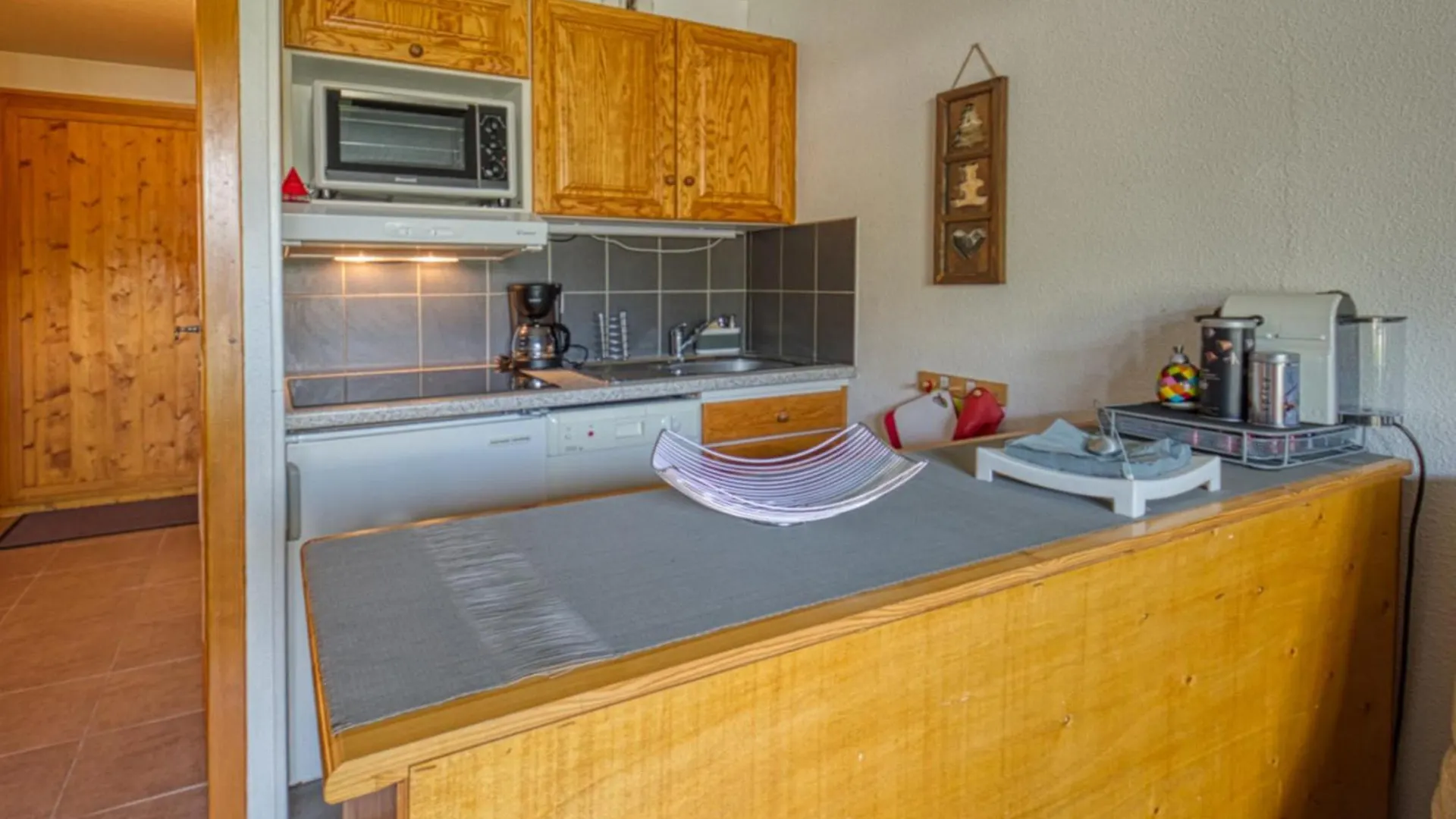 Apartment Appartement Renove A Morillon Avec Terrasse, Proche Du Lac Et Arret Navette - Fr-1-642-36